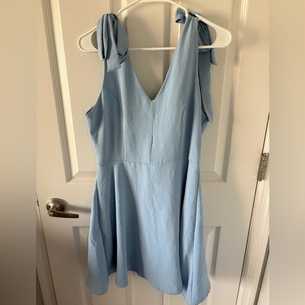 NWT - Altar'd State Light Blue Bow Tie Shoulder Fit & Flare Mini Dres Size Large